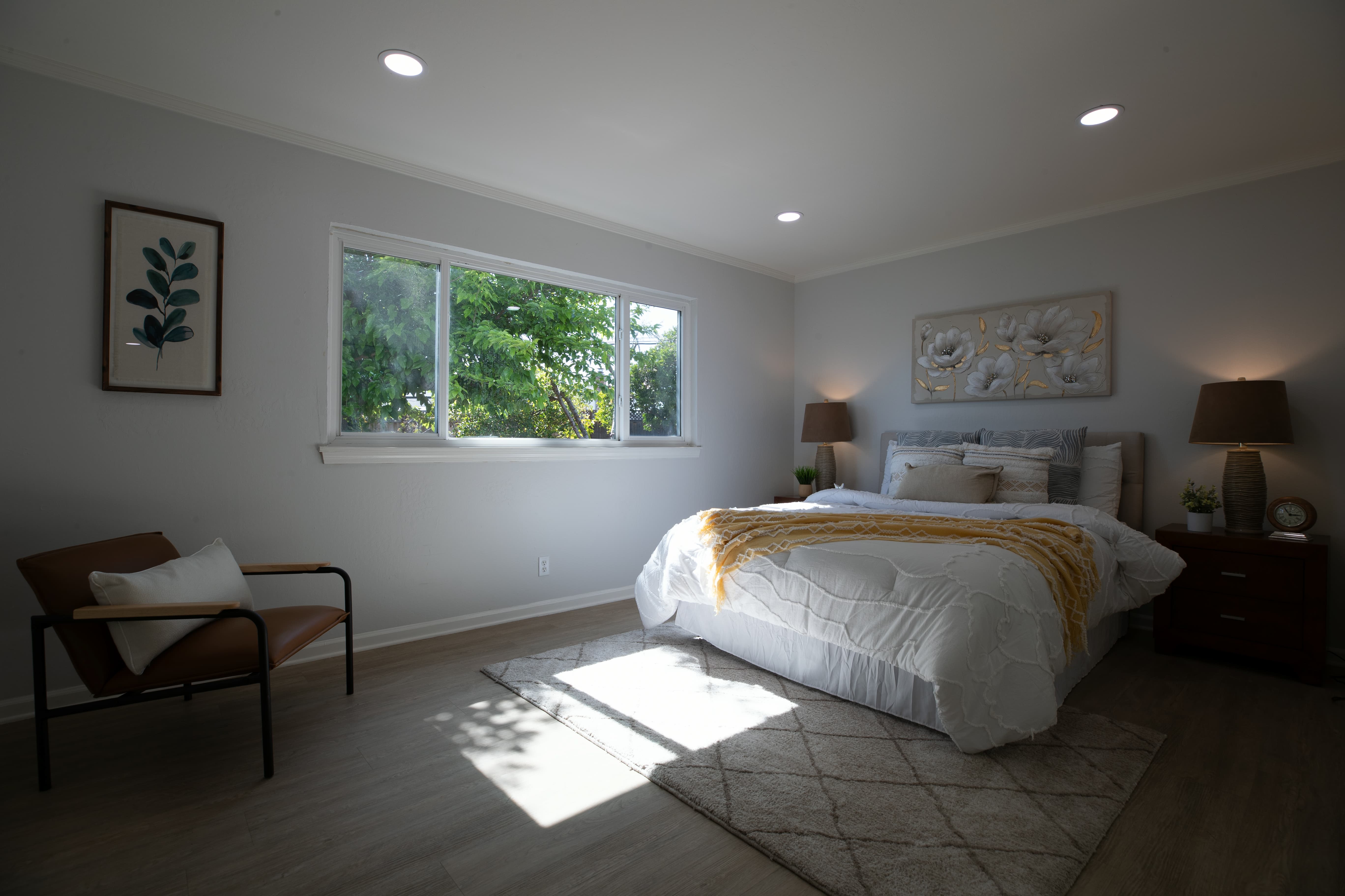 One of our sample images of real estate.